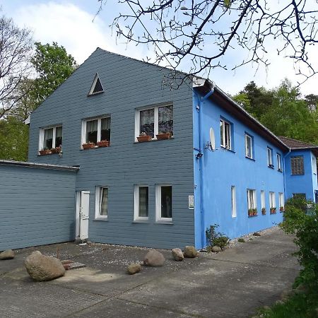 Gasthof Blaues Haus Hotel Bastorf Exterior photo
